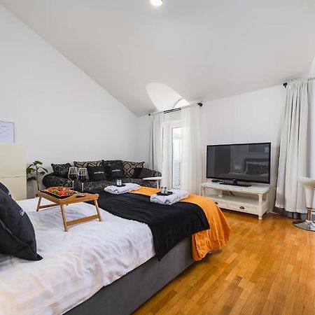 Umagic Apartment Экстерьер фото